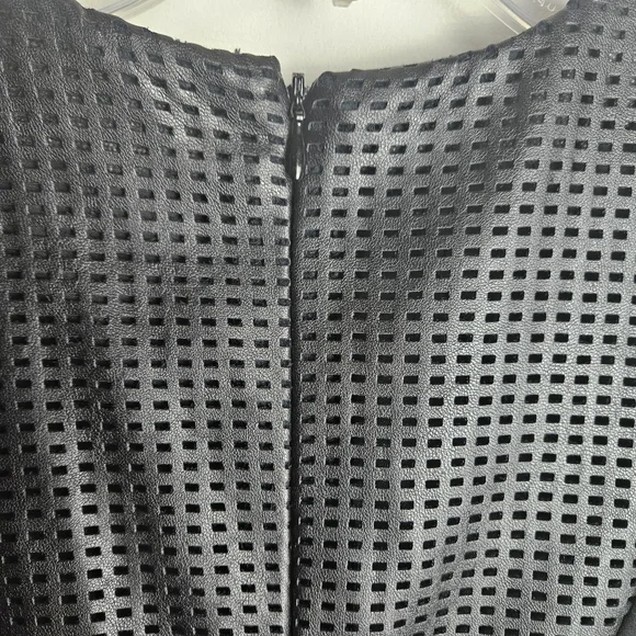 G.I.L.I. (Got It Love It) Women Striking Black Faux Top Size 14 - Picture 3 of 10